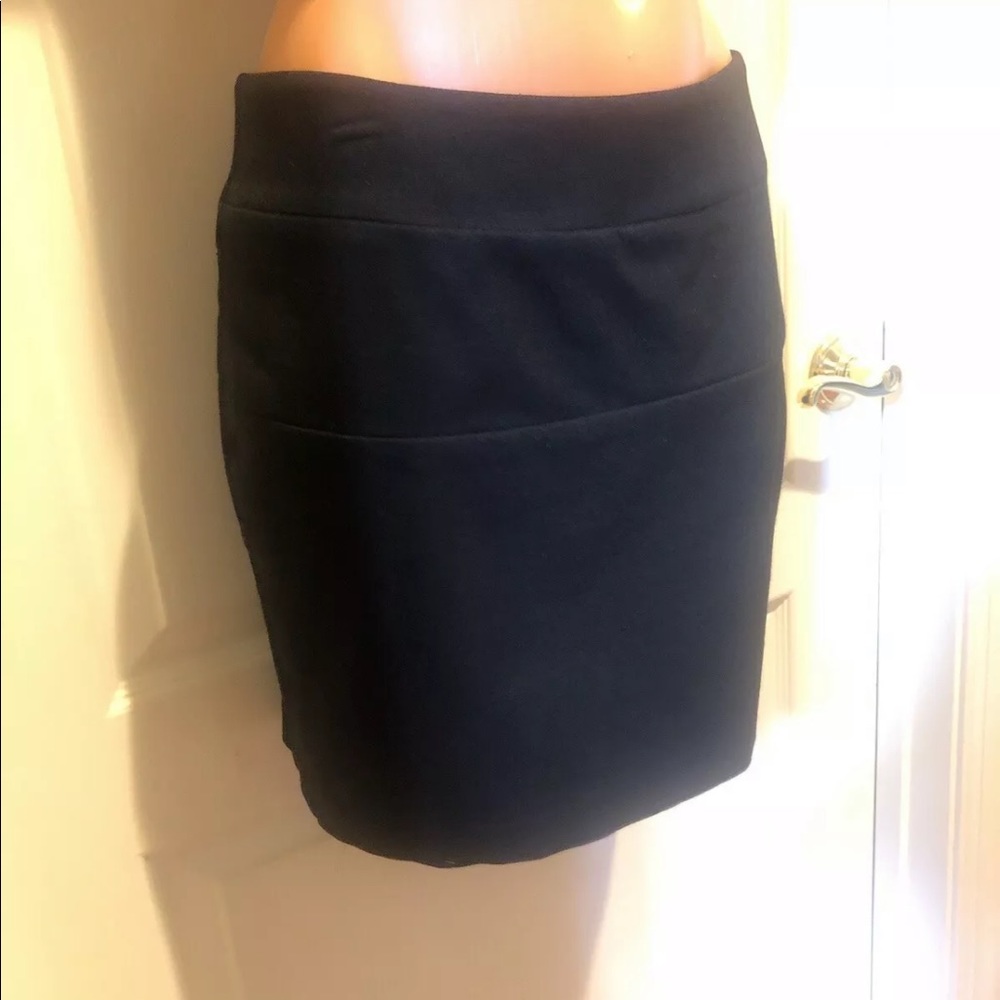 INC Black Ponte Pieced Bands Knit Pencil Lined Skirt Size 2 EUC $89 - Picture 3 of 8